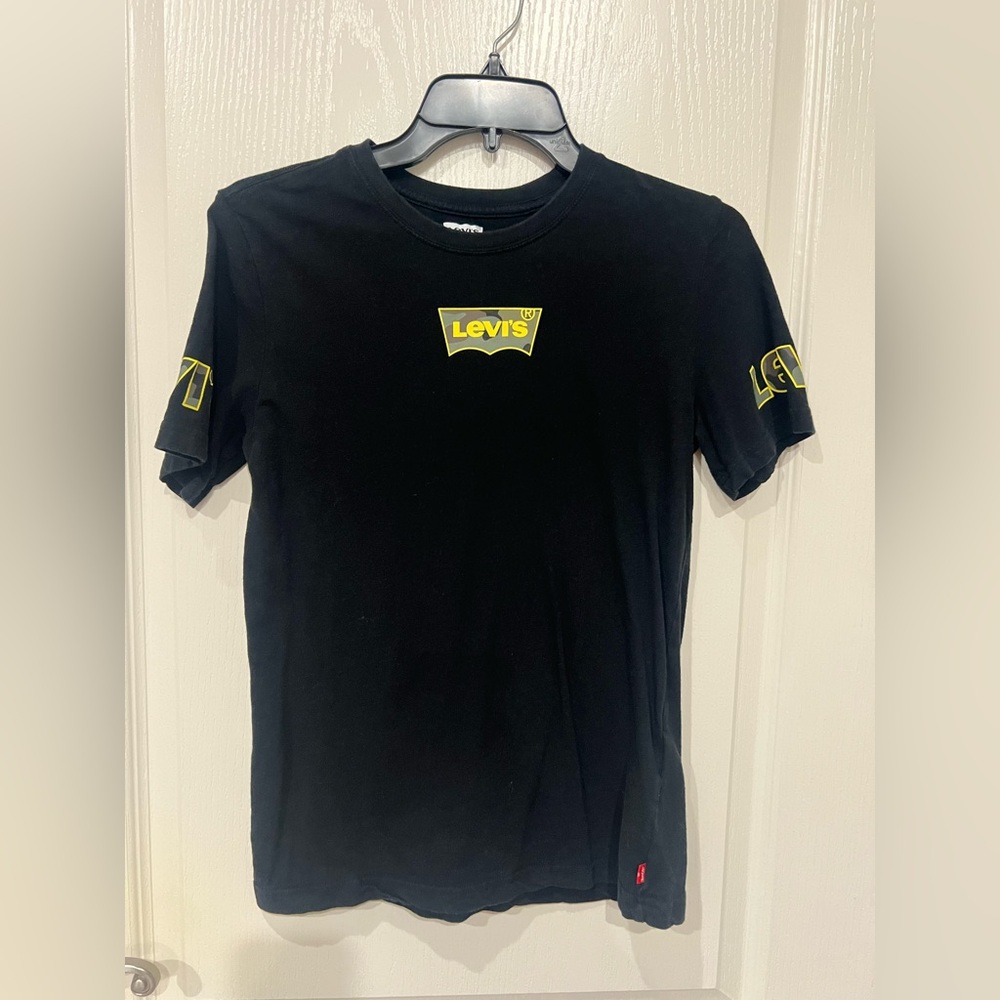 Levi's Black T-Shirt for Boys SIZE: Large
